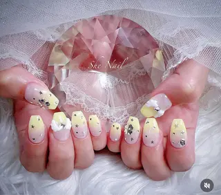 ネイル She   Nail所属・ISA_ BELLAのネイルデザイン