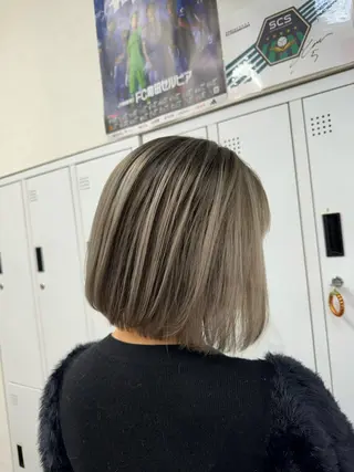 ショート apollo 横浜所属・横浜🦋ハイトーン 🫐シャドウルーツのヘアスタイル