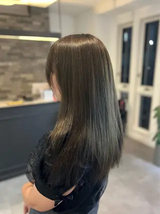 ロング カラー Dia ‎ アキヨシ ミユのヘアスタイル