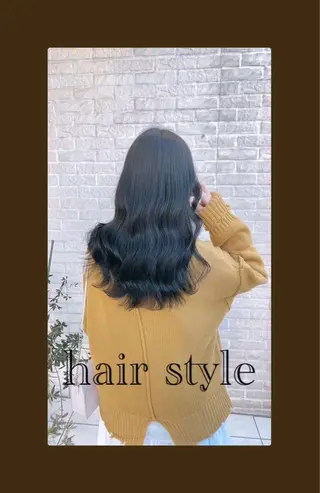 ロング カラー 🥀ダブルカラー/ 艶カラー🥀ユイキのヘアスタイル