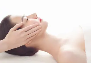 POLA　松岡 杏奈のエステ・リラクイメージ