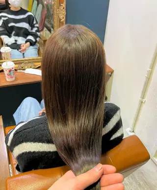 カラー 森田翔斗 顔周りレイヤーのヘアスタイル