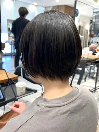 ショート カラー 💍新宿ショート 💍岩田莉奈のヘアスタイル
