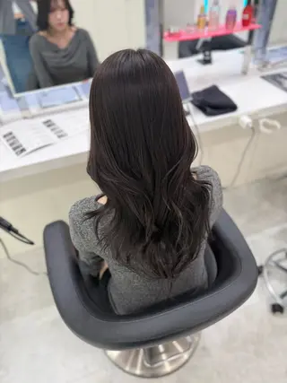 ロング カラー 韓国風暗髪🐈‍⬛ KOUMI🪽のヘアスタイル