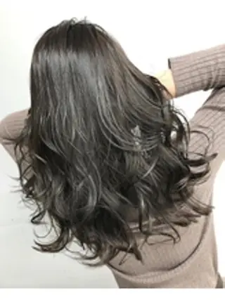 ロング カラー ヘアアレンジ 【公式】amble luxe池袋東口🩷のヘアスタイル