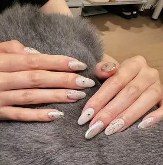 ネイル Oomiya 服部のネイルデザイン