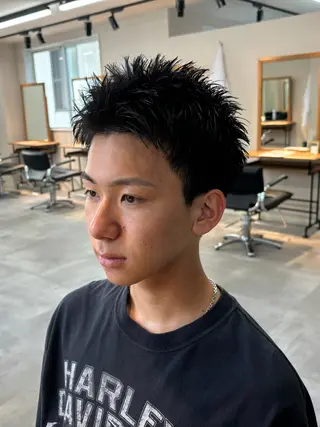 メンズ フェザーパーマ/韓国 /メンズカット/保立のヘアスタイル