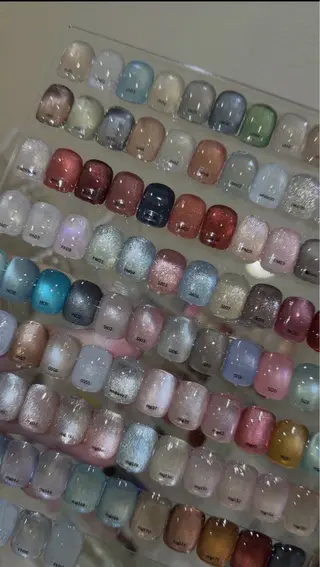 ネイル Hou'oli所属・ネイリスト kisakiのネイルデザイン