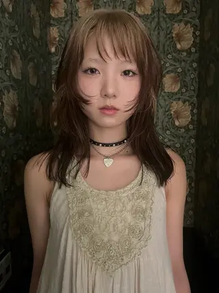 セミロング 田中 里奈のヘアスタイル