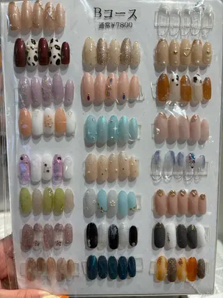 ネイル マシェリ梅田店 risakoのネイルデザイン