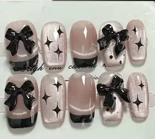 ネイル H3 Nail Tsuki🦋💙のネイルデザイン