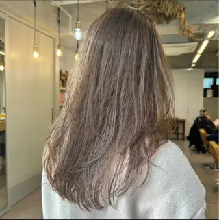 ロング ユイナ 🕊NaVI ベージュ/透明感のヘアスタイル