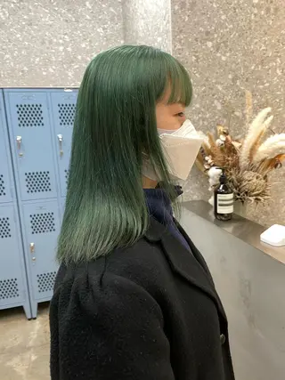 セミロング カラー ネイル マツエク・マツパ アイブロウ ⭐ハイトーンブリーチ ミルクティーピンクのヘアスタイル