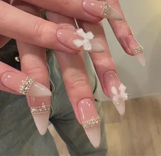 ネイル BERA NAILSのネイルデザイン