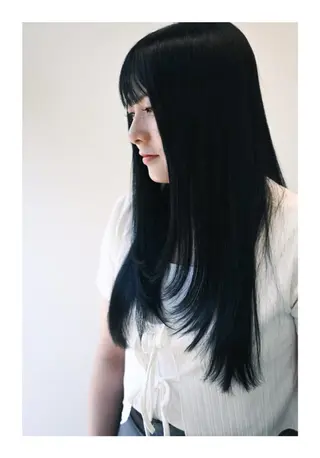 ロング CHIBA/マンツー マン/艶髪と透け感のヘアスタイル