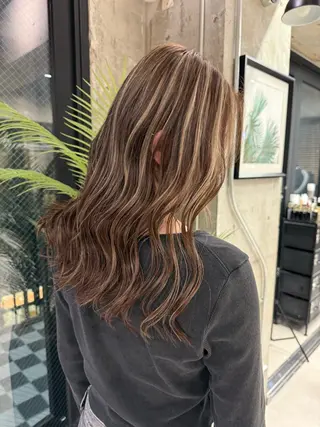 ロング 🫧ハイライトカラー 🫧 𝓜𝓘𝓤のヘアスタイル