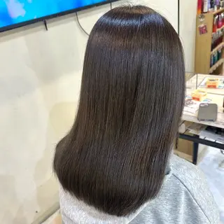 ミディアム カラー レイヤーカット/ 透明感カラー/みずほのヘアスタイル