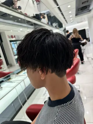 ミディアム メンズ/メンズパーマ 服部太地のヘアスタイル