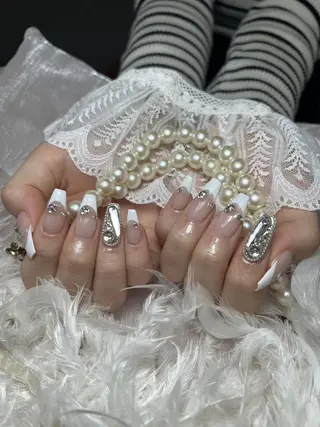 ネイル DEMAIN- 🌹のネイルデザイン