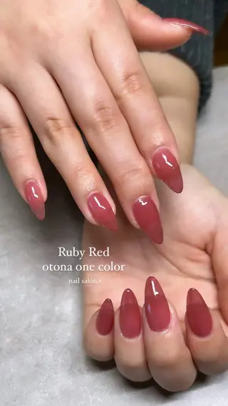 ネイル 関山 志乃のネイルデザイン