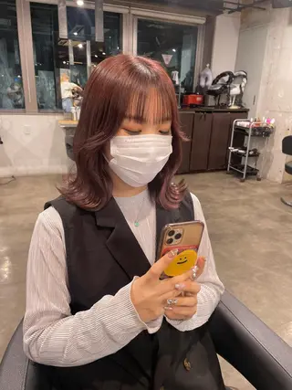 ミディアム カラー パーマ ヘアアレンジ メンズ キッズ ネイル マツエク・マツパ アイブロウ 透明感カラー・レイヤ ー🎀amika🎀のヘアスタイル