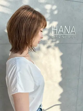 ミディアム HANA by RIZのヘアスタイル