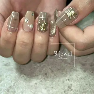 ネイル S♡JEWEL所属・S. JEWELのネイルデザイン