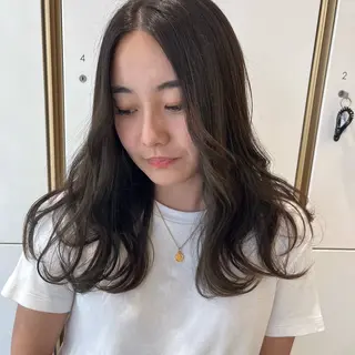セミロング カラー ウスイ ハルカのヘアスタイル