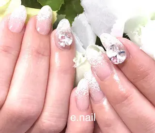 ネイル e.nail所属・和賀井 恵理のネイルデザイン