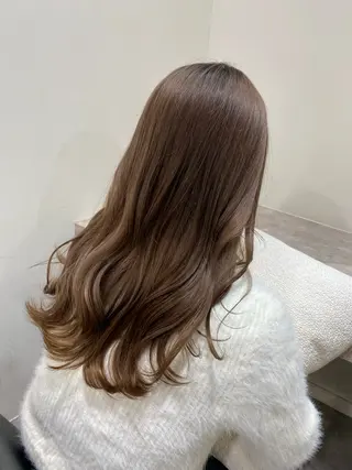 ロング 石川 雅のヘアスタイル