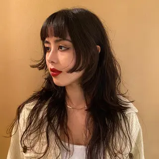 ロング パーマ Aust hair Stella新宿所属・Yuki☺︎パーマ レイヤーカットのヘアスタイル