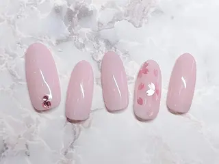 ネイル 渡邉 真衣のネイルデザイン