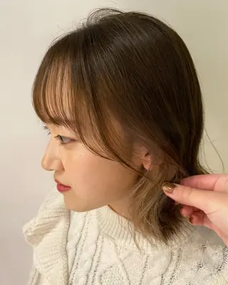 ミディアム カラー ベージュカラー🐑 レイヤー🤎塚原優芽のヘアスタイル