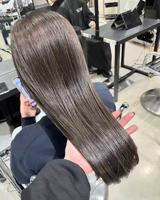 ロング カラー パーマ ヘアアレンジ 透明感/オリーブ/ グレージュ/YUKAのヘアスタイル