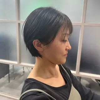 ショート ayano /レイヤー/艶カラーのヘアスタイル