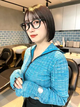 ショート カラー VIE表参道所属・艶感カラー/縮毛 矯正/りょお🫧のヘアスタイル