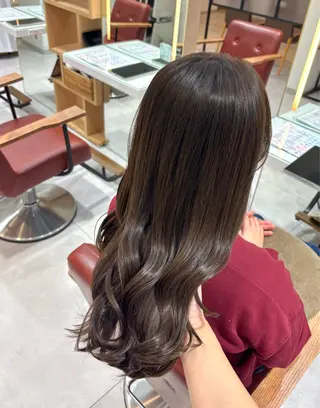 カラー 艶カラー/アレンジ 💟すなおのヘアスタイル