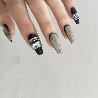 ネイル Ray. ／綺麗目ニュアンスのネイルデザイン