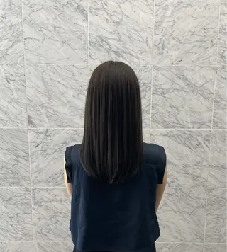 カラー TENSHO ハイトーンレイヤーのヘアスタイル