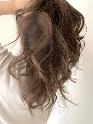 ロング カラー fio マナミのヘアスタイル