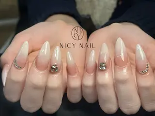ネイル Anna_ Nicy Nailのネイルデザイン