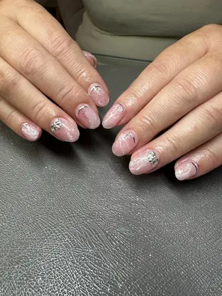 ネイル うにゃねいる🌷 Mayaのネイルデザイン