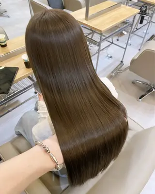 セミロング カラー ヘアアレンジ 赤み消し🫧韓国ヘア 🫧藤岡誠也のヘアスタイル