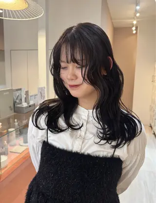 ミディアム カラー 高桑 みひののヘアスタイル