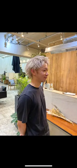 ショート メンズ Belle五丁目店所属・艶カラー 宗像 快歩のヘアスタイル