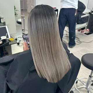 セミロング カラー REAL 心斎橋所属・ブリーチ/ベージュ /ピンク🦋ナツミのヘアスタイル