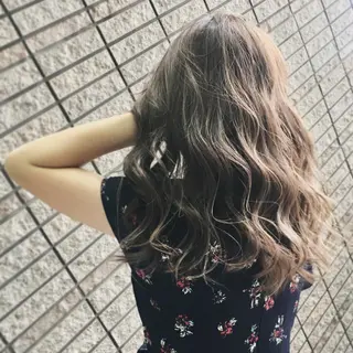 ロング カラー N° jillva ♦️川端裕司♦️のヘアスタイル