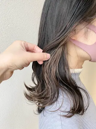 セミロング カラー 沢田 瞳のヘアスタイル