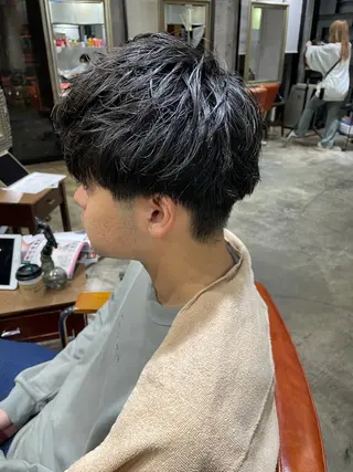 ショート yelm所属・🫒オリーブカラー ミディアムレイヤー✨のヘアスタイル