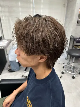 ミディアム カラー パーマ メンズ ユウ🪄 パーマ指名No1のヘアスタイル